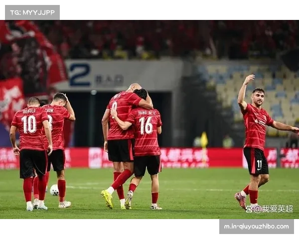 申花错失良机:海港蓉城相继受阻,中超争冠悬念再起 申花错失良机:海港蓉城相继受阻,中超争冠悬念再起